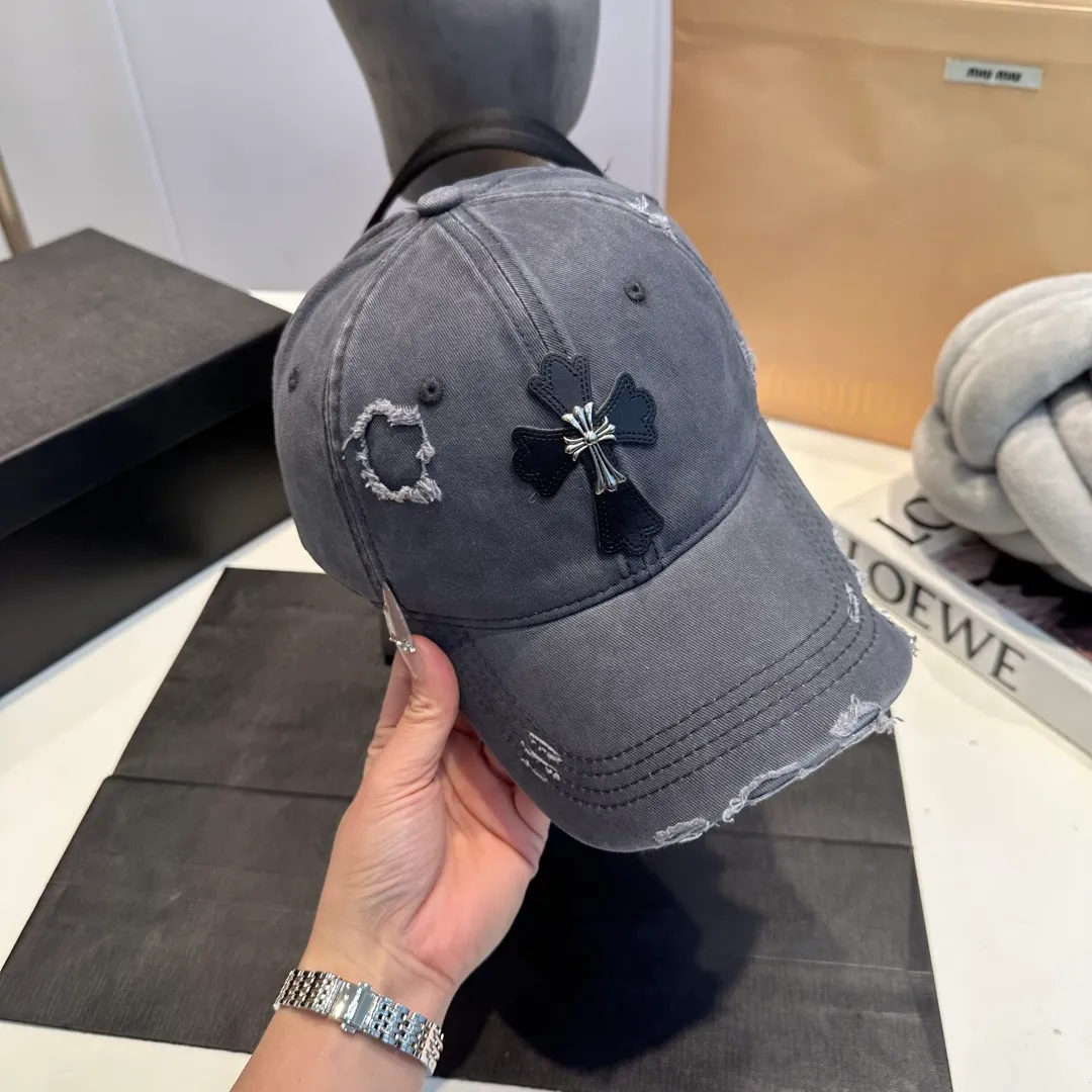 P60 Chrome Hearts 💓Early spring Korean style fashion retro distressed hole hat worn design versatile baseball cap peaked cap